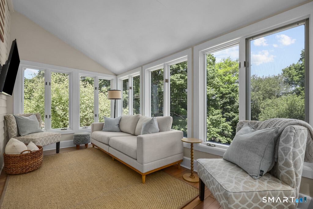 24 Island Hill Avenue Ridgefield, CT 06877 - Photo 7 of 40