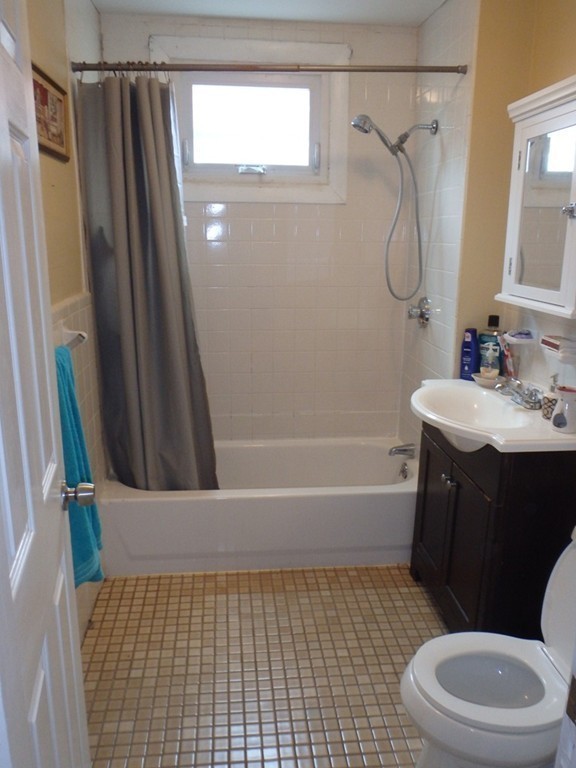 157 Bellevue Road Lynn, MA 01904 - Photo 19 of 23 Gallery Image 19
