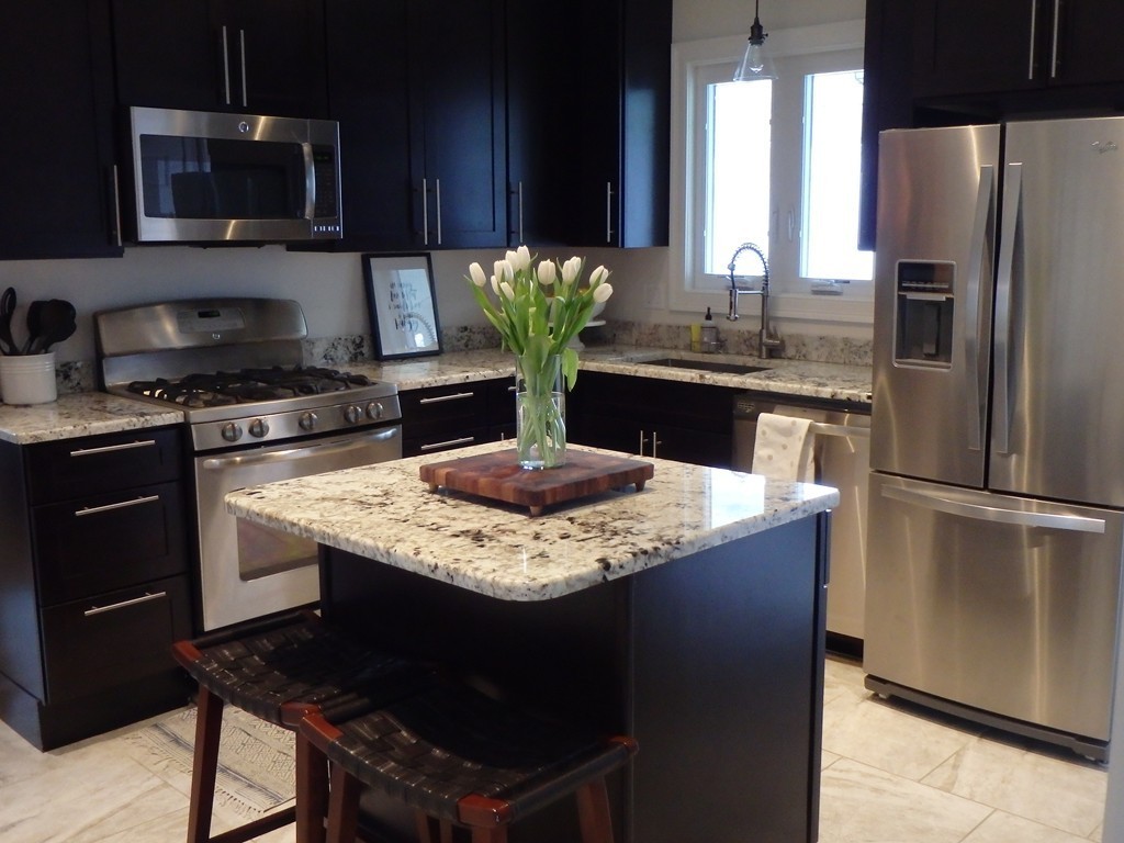 157 Bellevue Road Lynn, MA 01904 - Photo 5 of 23 Gallery Image 5