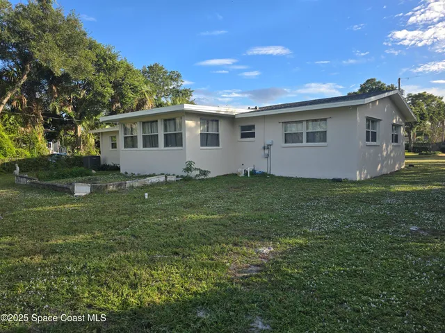 $2,295 | 2417 Colonial Drive, Melbourne, FL 32901