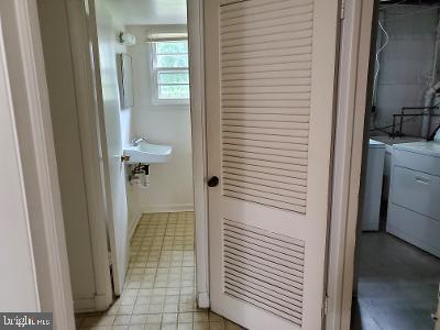 1501 Audmar Drive McLean, VA 22101 - Photo 15 of 24 a bathroom with a shower