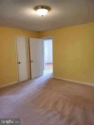 an empty room with a empty space