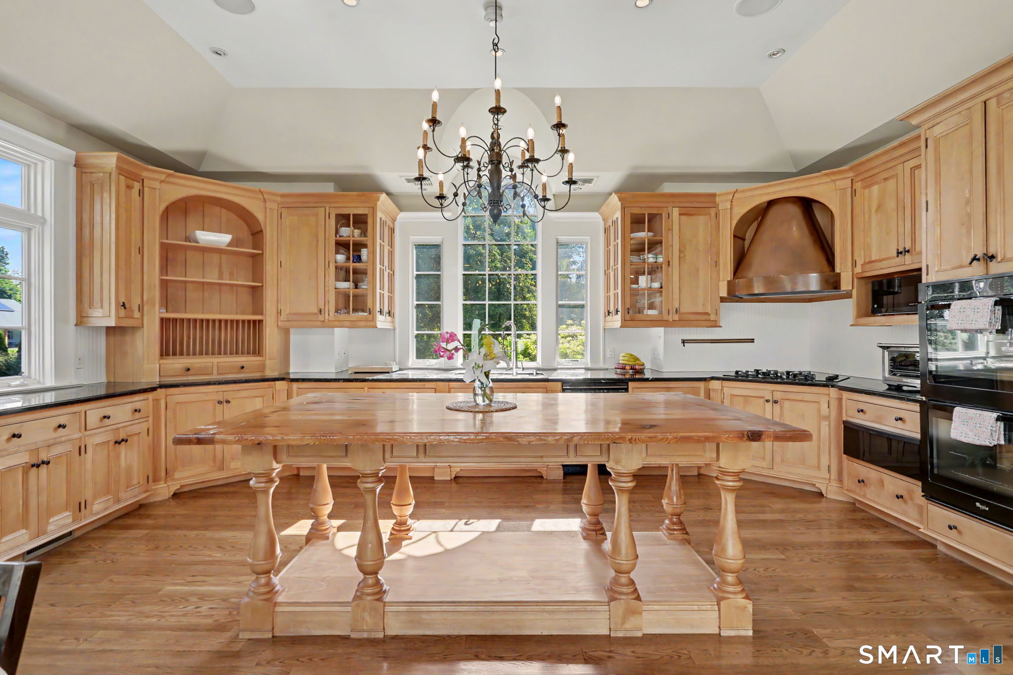 206 Dudley Road Wilton, CT 06897 - Photo 12 of 37 Gallery Image 12