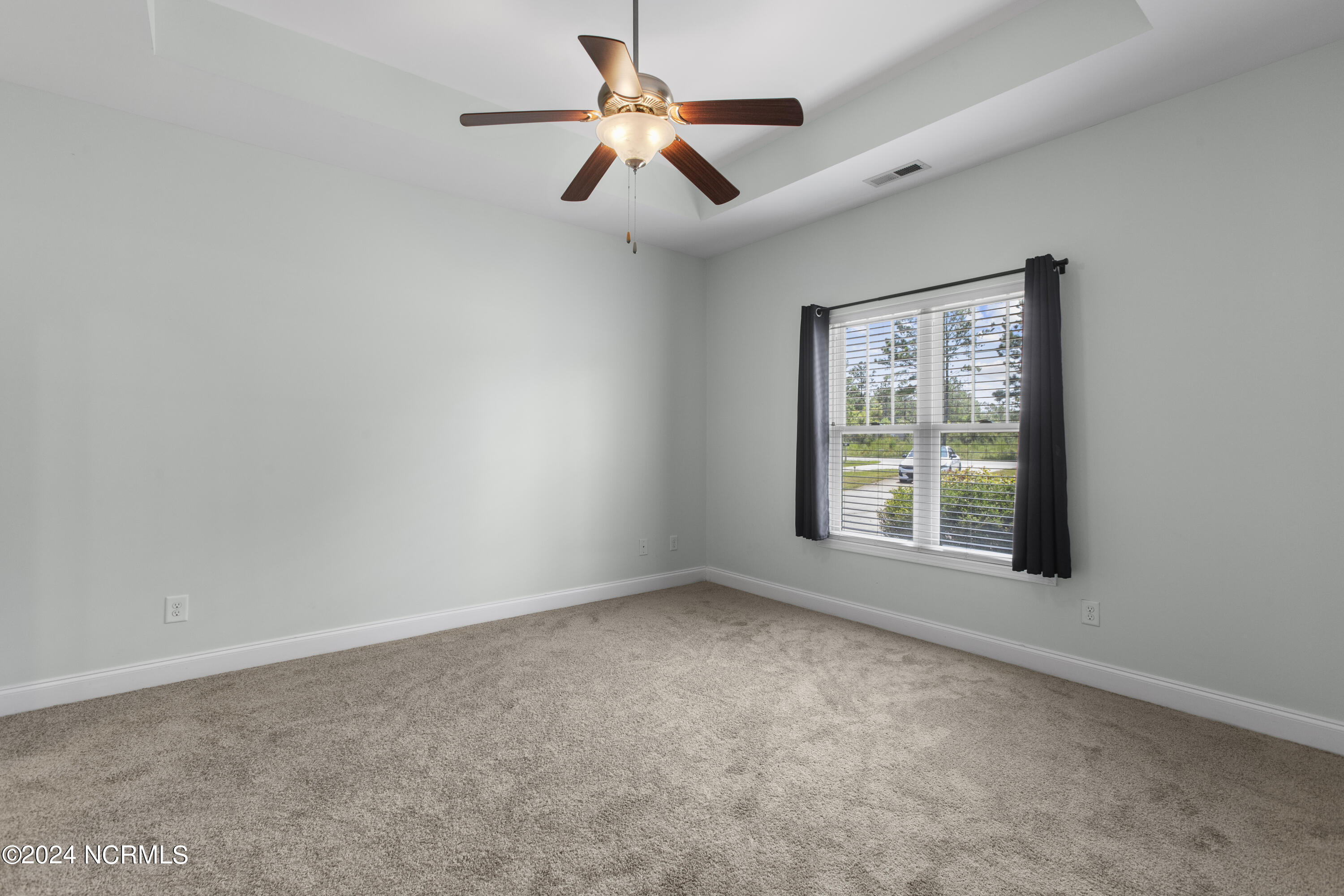 323 Folkstone Road Holly Ridge, NC 28445 - Photo 11 of 20 11 (1)