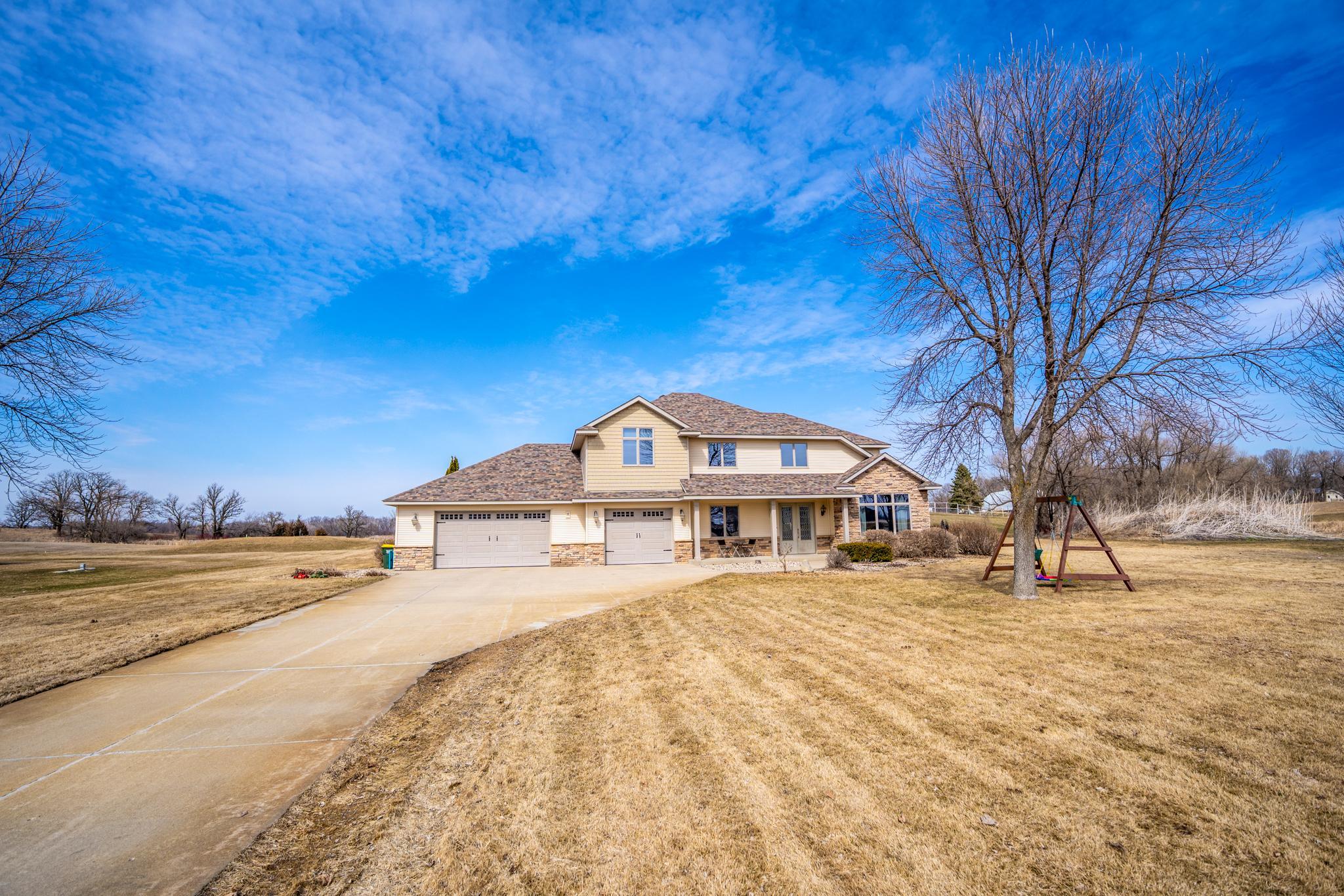 294 57th Avenue Northeast Willmar, MN 56201 - Photo 2 of 40