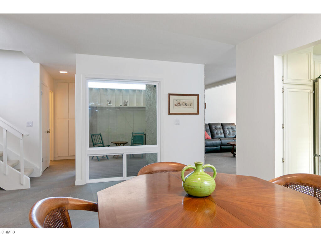 5302 Outrigger Way Oxnard, CA 93035 - Photo 14 of 36 Dining Room
