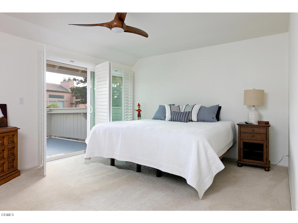 5302 Outrigger Way Oxnard, CA 93035 - Photo 17 of 36 Master Bedroom