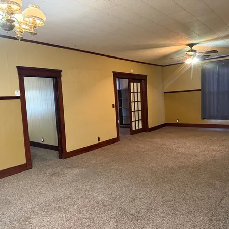 $160,500 | 811 North Market Street, Marion, IL 62959
