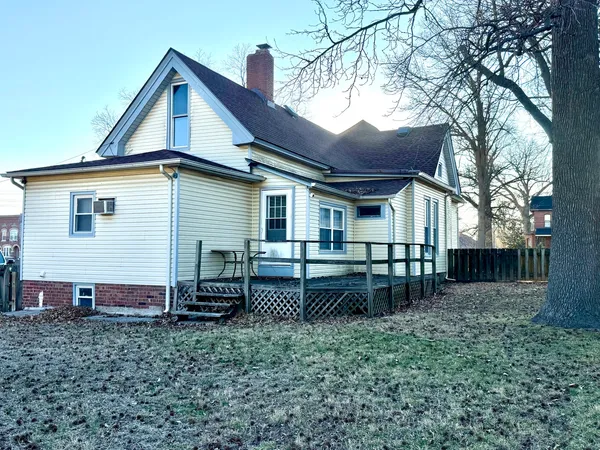 $160,500 | 811 North Market Street, Marion, IL 62959