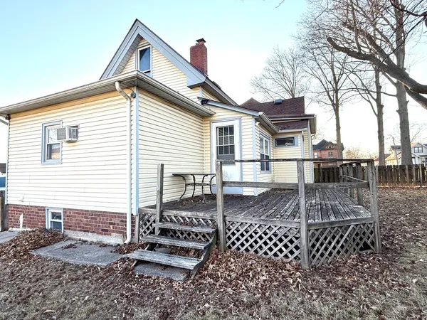 $160,500 | 811 North Market Street, Marion, IL 62959