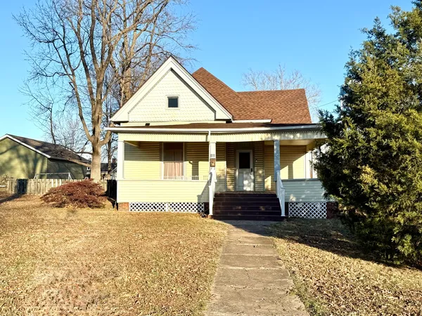 $160,500 | 811 North Market Street, Marion, IL 62959