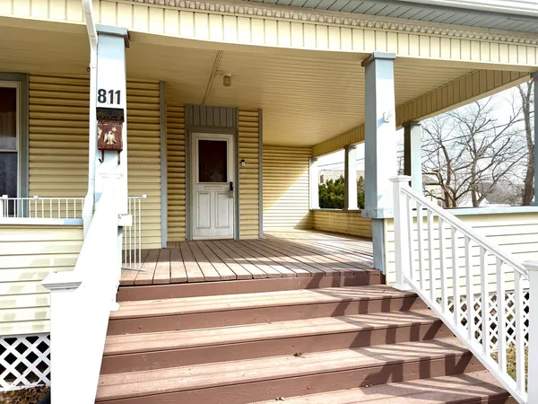 $160,500 | 811 North Market Street, Marion, IL 62959