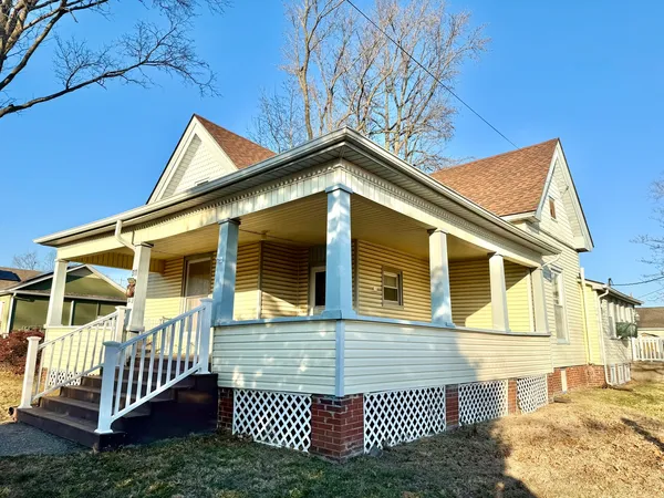 $160,500 | 811 North Market Street, Marion, IL 62959
