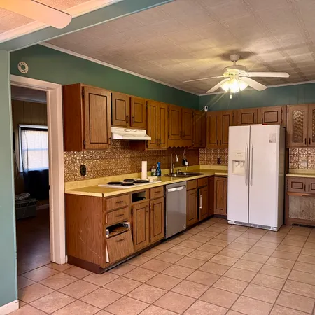 $160,500 | 811 North Market Street, Marion, IL 62959