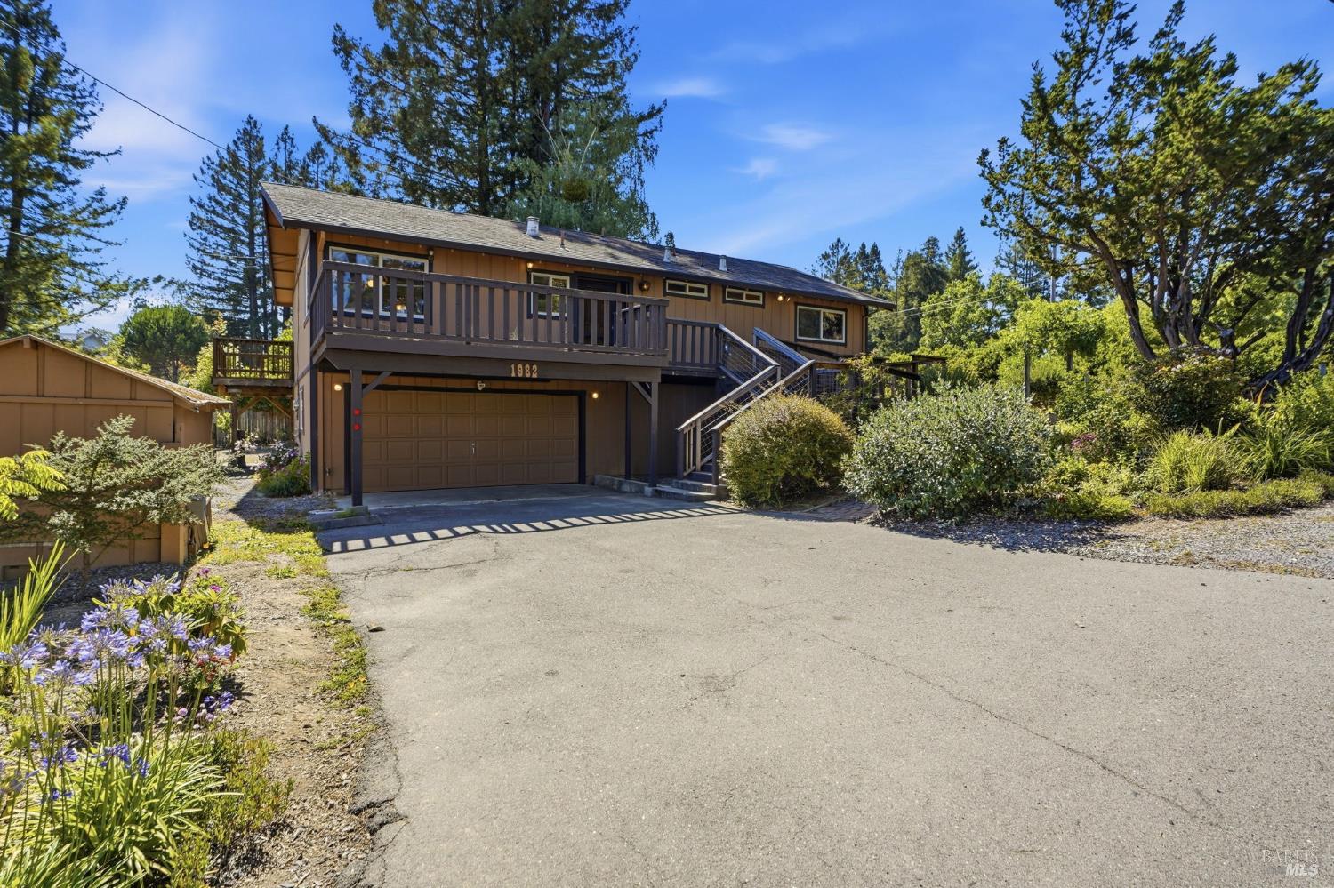 1982 Coffee Lane Sebastopol, CA 95472 - Photo 3 of 49