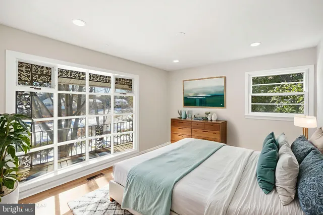 $1,075,000 | 7511 Shadywood Road, Bethesda, MD 20817