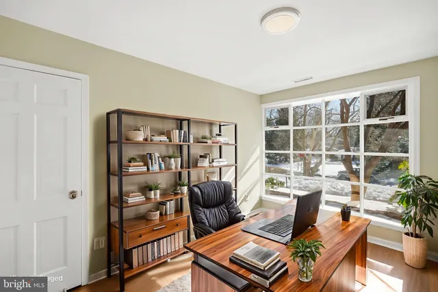 $1,075,000 | 7511 Shadywood Road, Bethesda, MD 20817