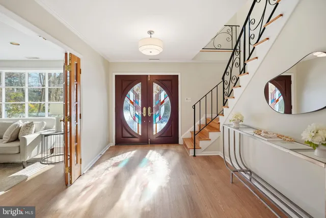 $1,075,000 | 7511 Shadywood Road, Bethesda, MD 20817