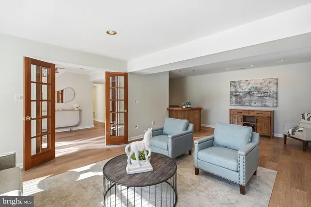 $1,075,000 | 7511 Shadywood Road, Bethesda, MD 20817