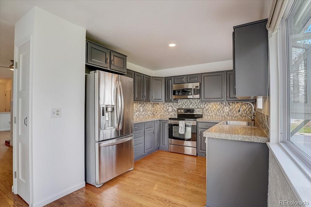 1 Sutherland Court Highlands Ranch, CO 80130 - Photo 11 of 35