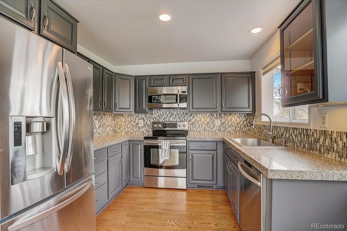 1 Sutherland Court Highlands Ranch, CO 80130 - Photo 12 of 35