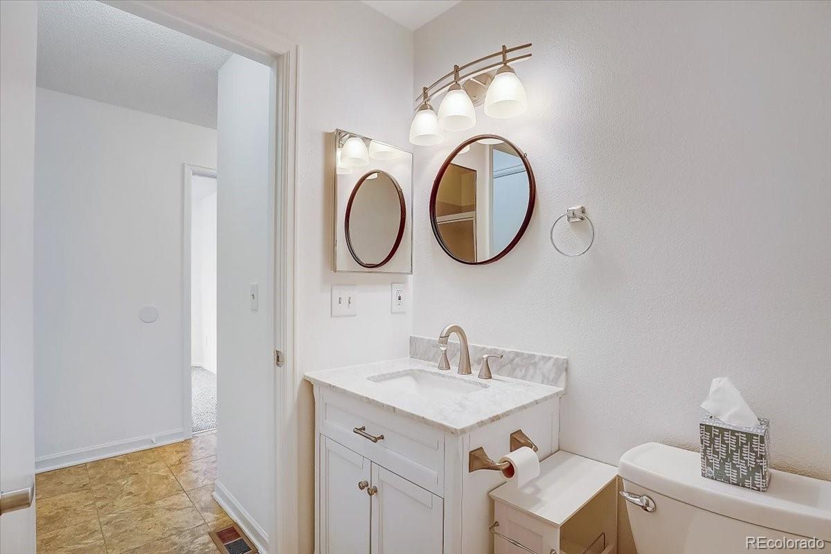 1 Sutherland Court Highlands Ranch, CO 80130 - Photo 23 of 35