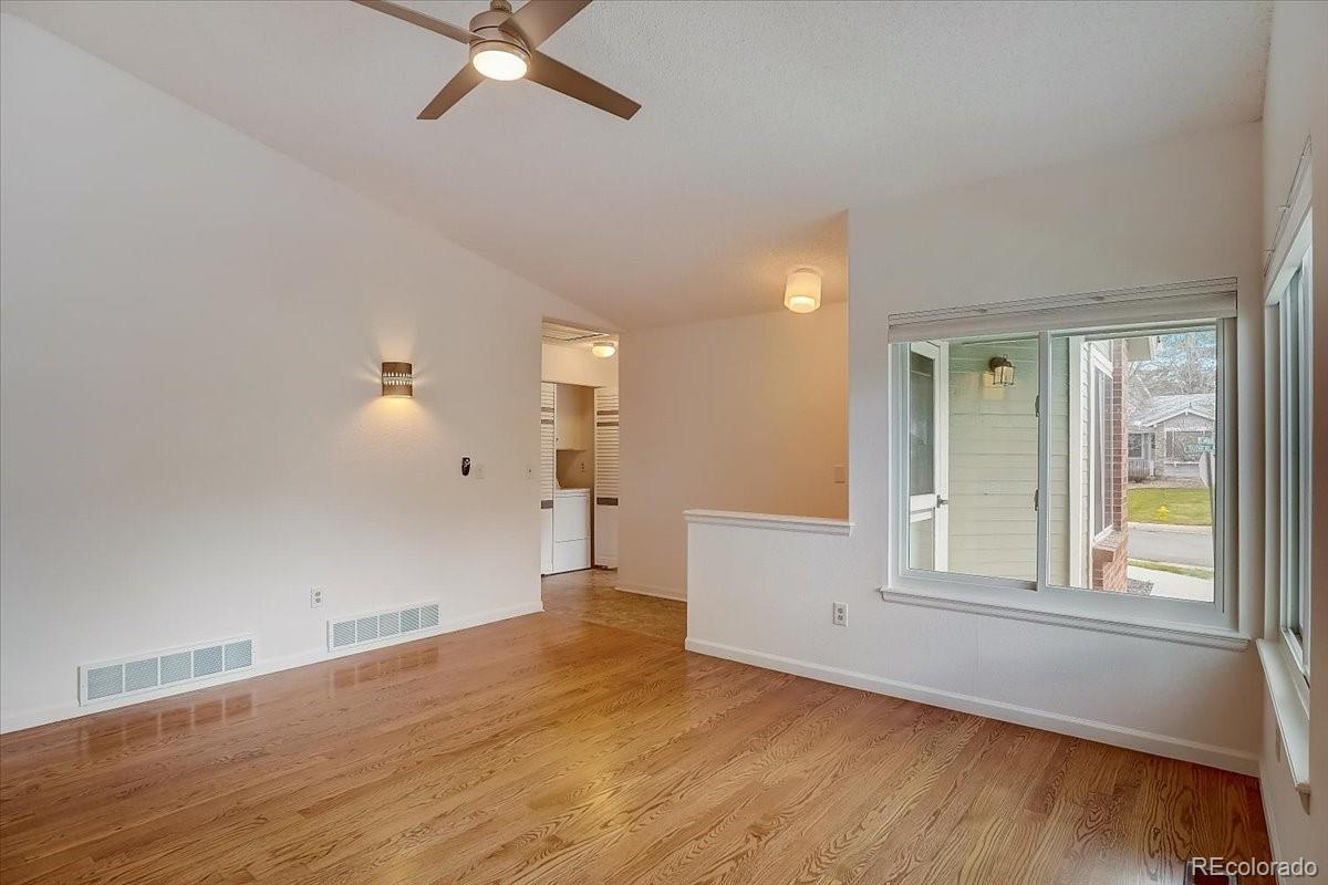 1 Sutherland Court Highlands Ranch, CO 80130 - Photo 5 of 35