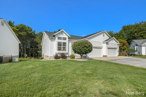 $374,900 | 5633 Copper Sands Run, Fruitport, MI 49415
