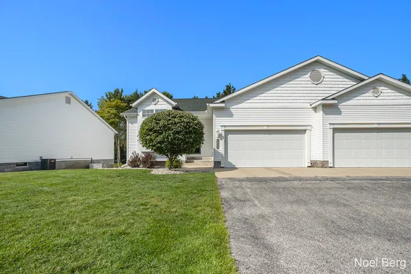 $374,900 | 5633 Copper Sands Run, Fruitport, MI 49415