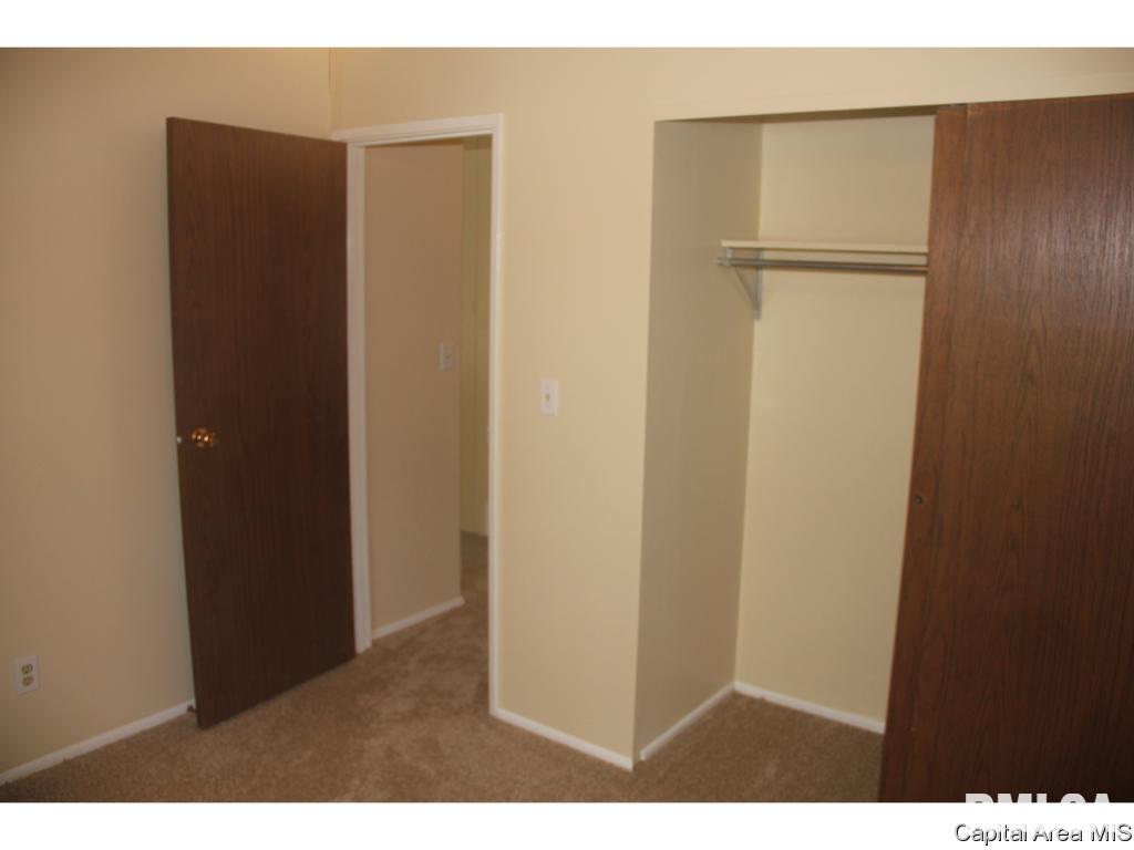 46 Trailridge Lane Springfield, IL 62704 - Photo 13 of 17 Gallery Image 13