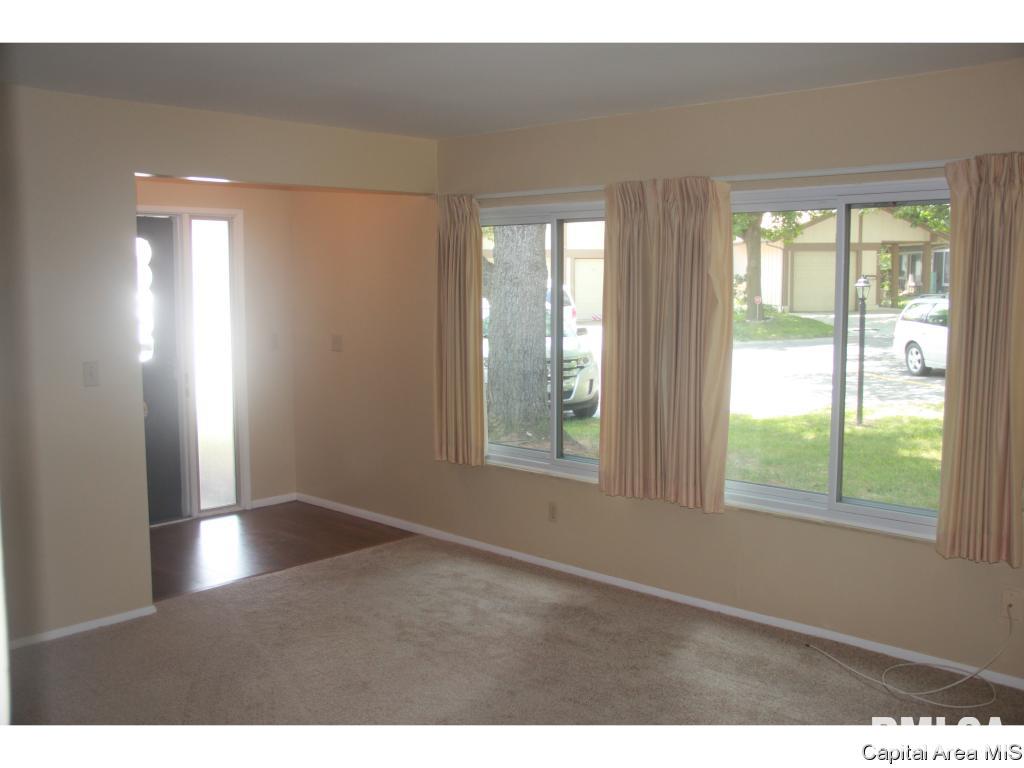 46 Trailridge Lane Springfield, IL 62704 - Photo 3 of 17 Gallery Image 3