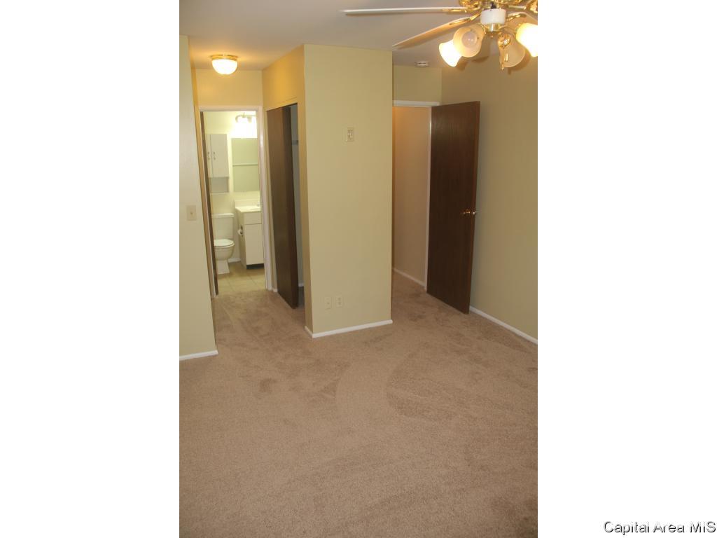 46 Trailridge Lane Springfield, IL 62704 - Photo 10 of 17 Gallery Image 10