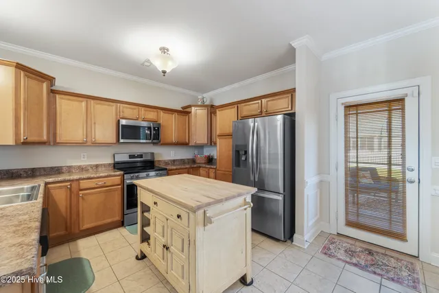 $330,000 | 2940 Judge Manly Drive, New Bern, NC 28562