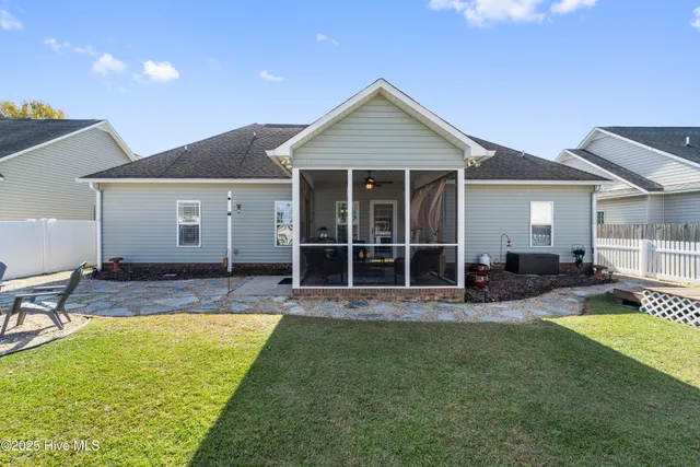 $330,000 | 2940 Judge Manly Drive, New Bern, NC 28562