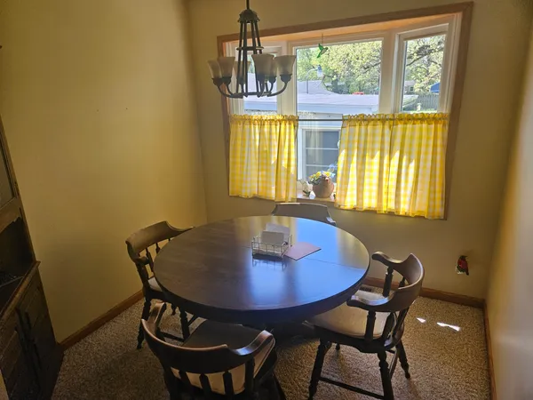 $289,900 | 4504 26th Avenue, Moline, IL 61265