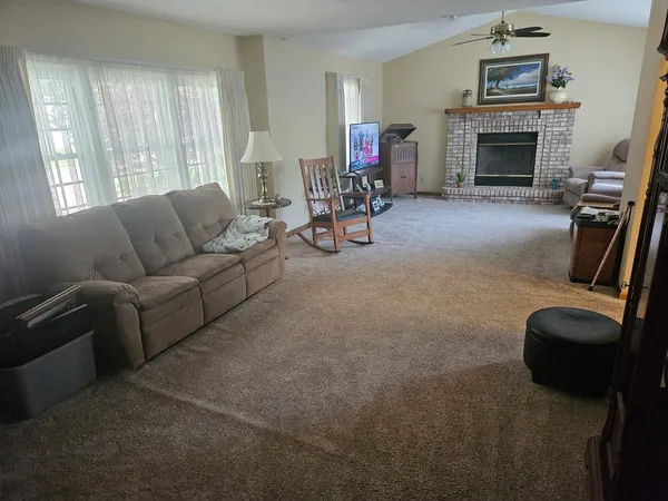 $289,900 | 4504 26th Avenue, Moline, IL 61265