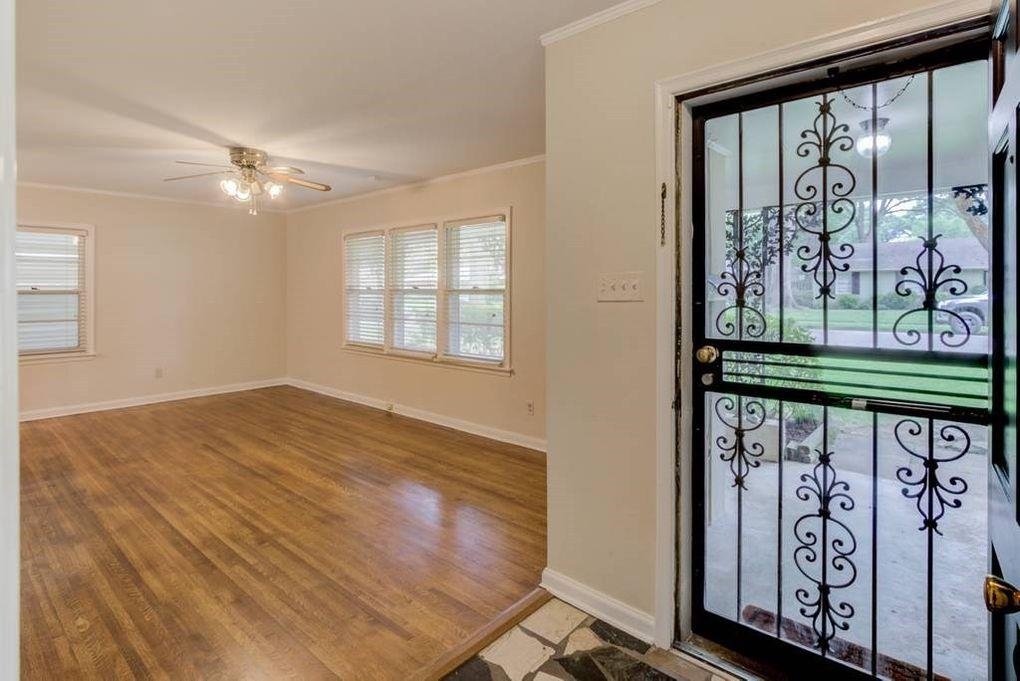 4811 Mockingbird Lane Memphis, TN 38117 - Photo 5 of 19 a view of an entryway with a window