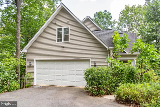 $865,000 | 1021 Albert Rennolds Drive, Fredericksburg, VA 22401