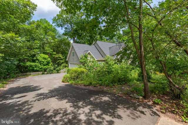 $865,000 | 1021 Albert Rennolds Drive, Fredericksburg, VA 22401