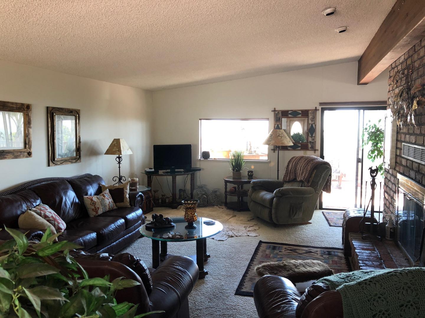 852 River Road Salinas, CA 93908 - Photo 17 of 29 Gallery Image 17