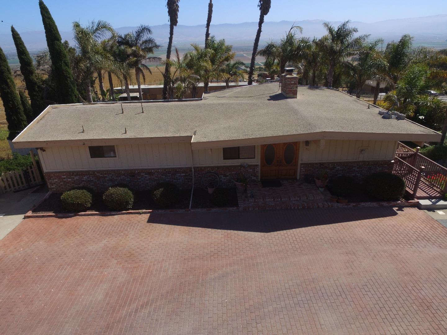 852 River Road Salinas, CA 93908 - Photo 2 of 29 Gallery Image 2