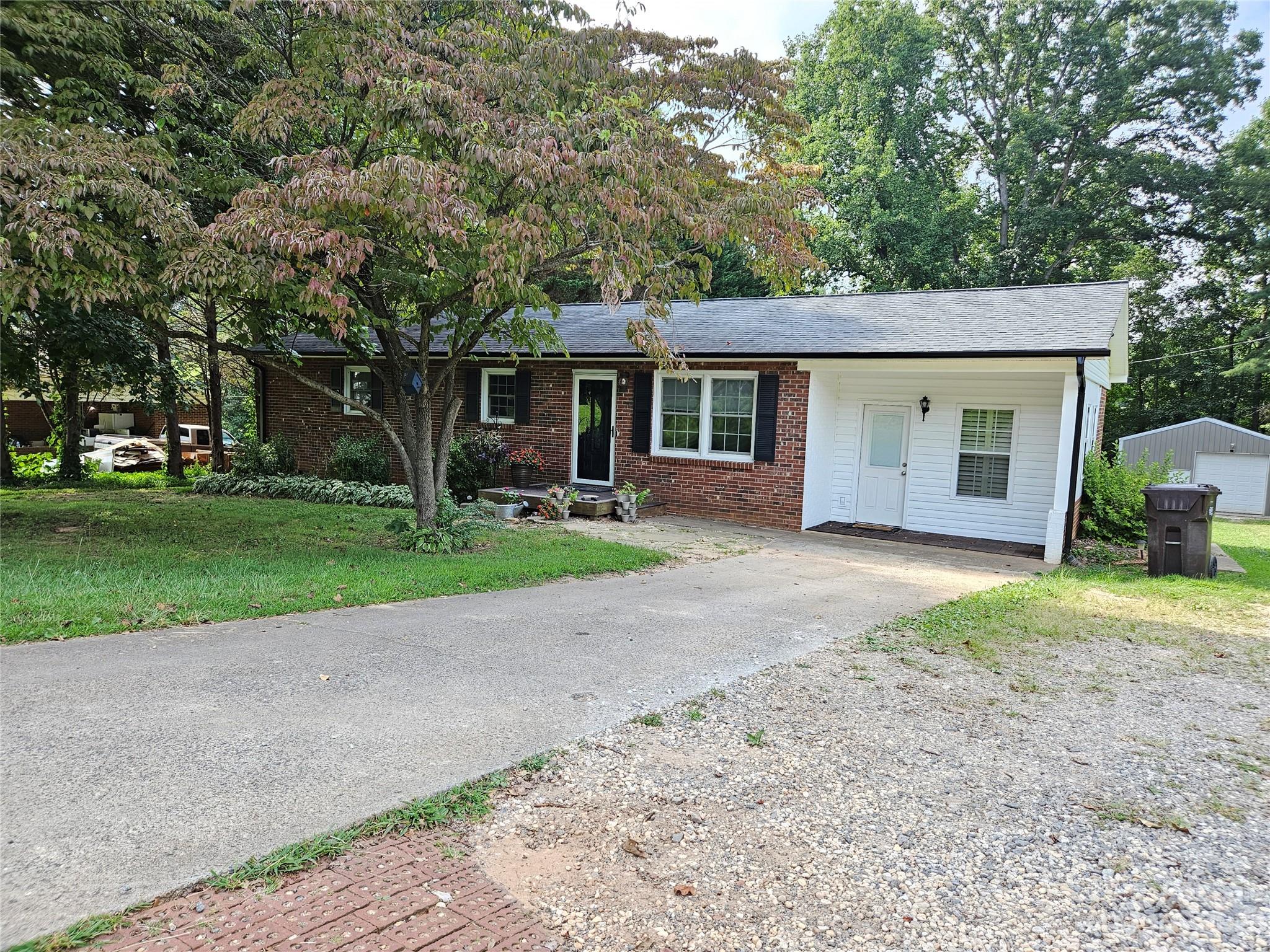 1320 Jamestown Road Morganton, NC 28655 - Photo 3 of 42 Gallery Image 3