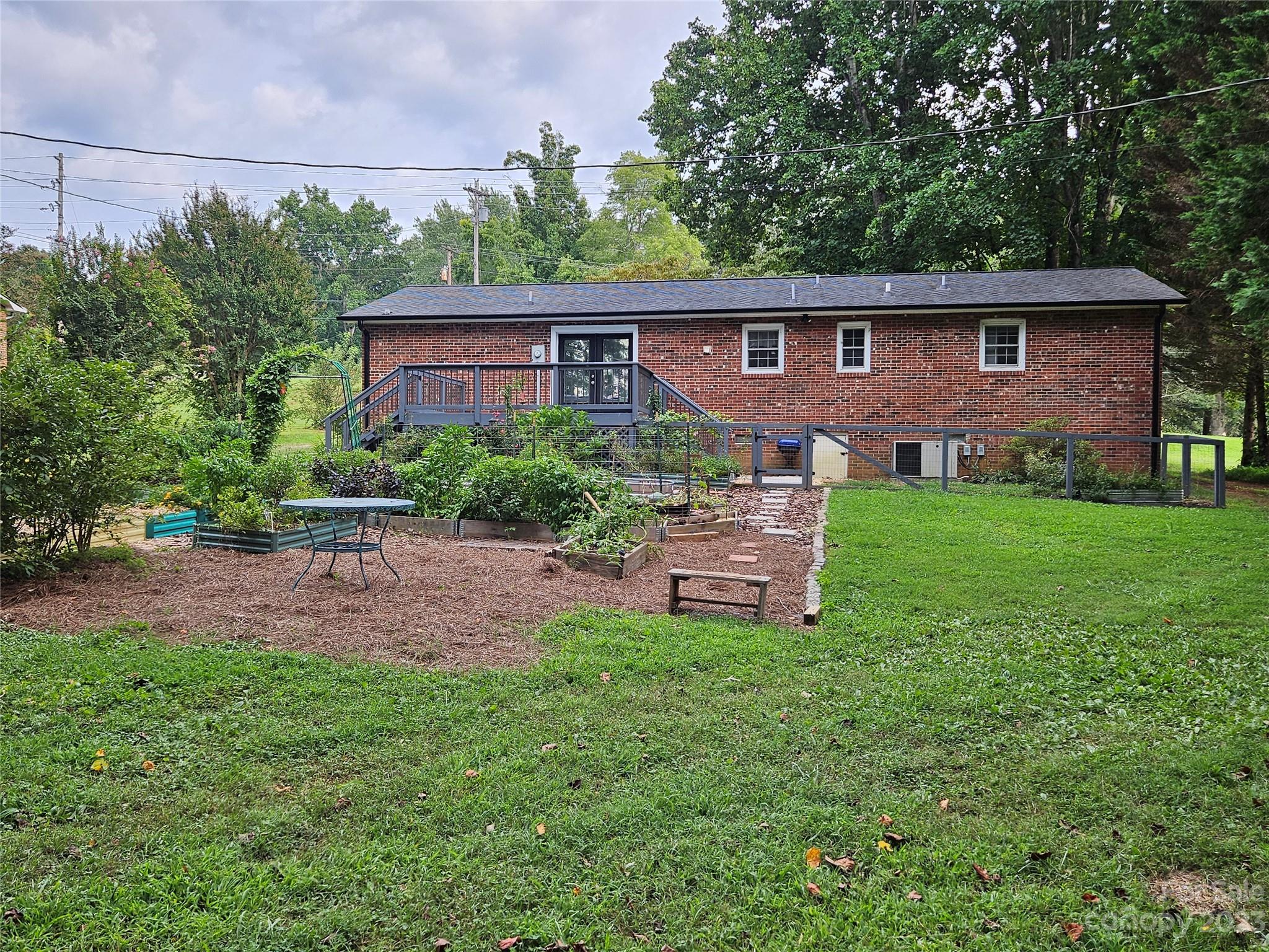 1320 Jamestown Road Morganton, NC 28655 - Photo 31 of 42 Gallery Image 31