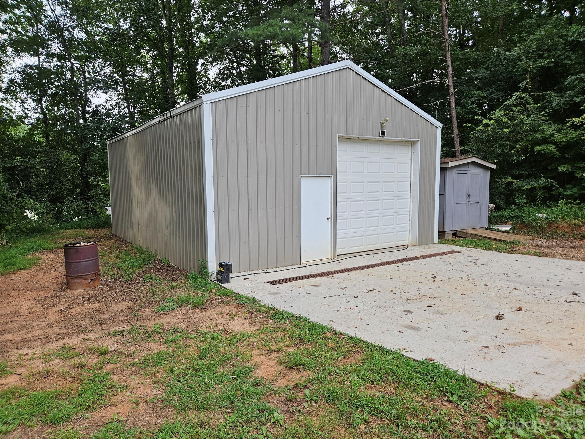 1320 Jamestown Road Morganton, NC 28655 - Photo 33 of 42 Gallery Image 33