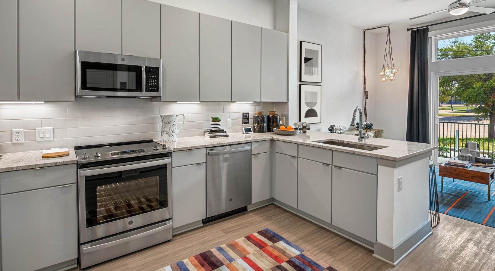 9330 South Main Street, Unit 425 Houston, TX 77025 - Photo 14 of 24