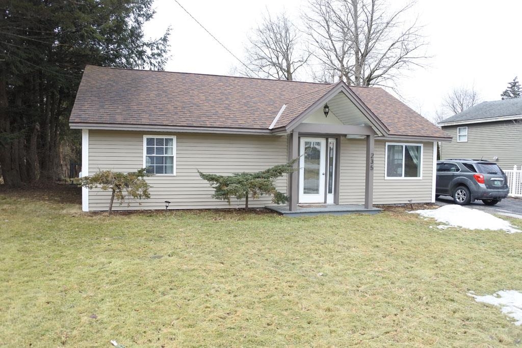 235 Mussey Street Rutland, VT 05701 - Photo 2 of 40