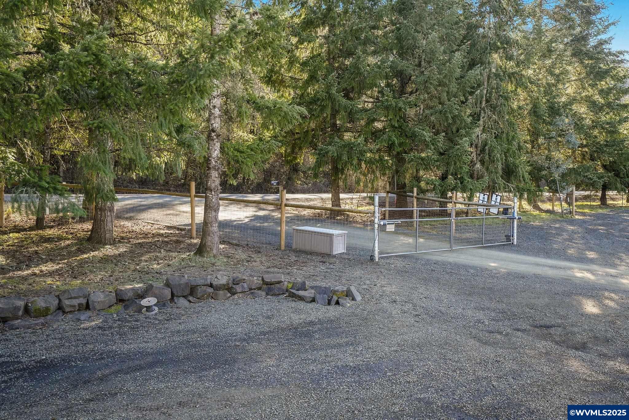 1175 Perrydale Road Dallas, OR 97338 - Photo 38 of 50