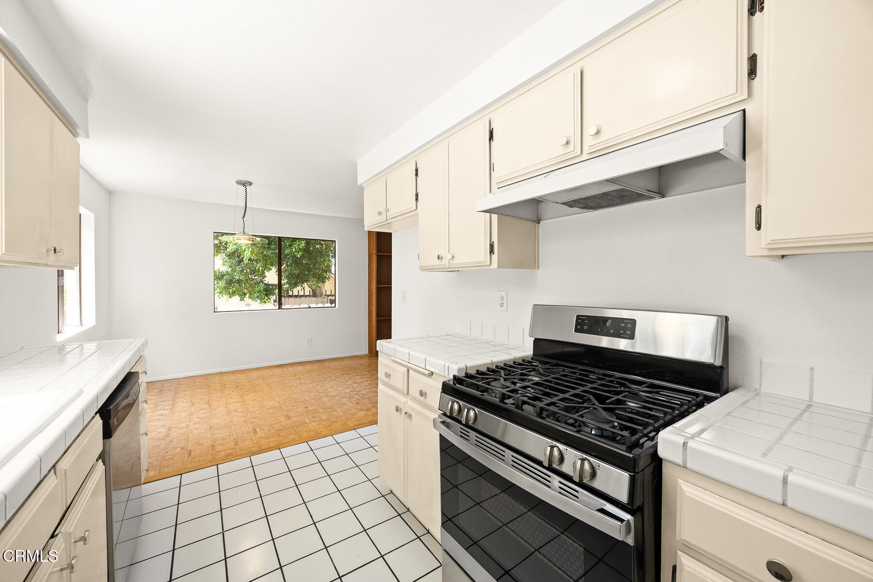 441 Maple Way, Unit 6 Pasadena, CA 91101 - Photo 10 of 26 MLS_14