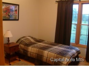 27451 East County Line Road Waggoner, IL 62572 - Photo 9 of 13