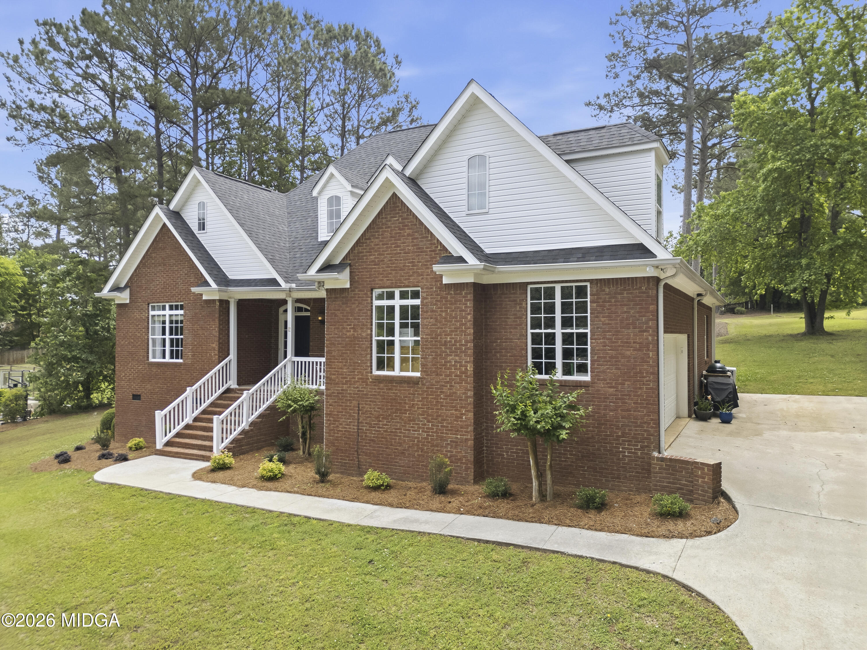 198 Cambridge Way Macon, GA 31220 - Photo 4 of 72 198 Cambridge Way-0633